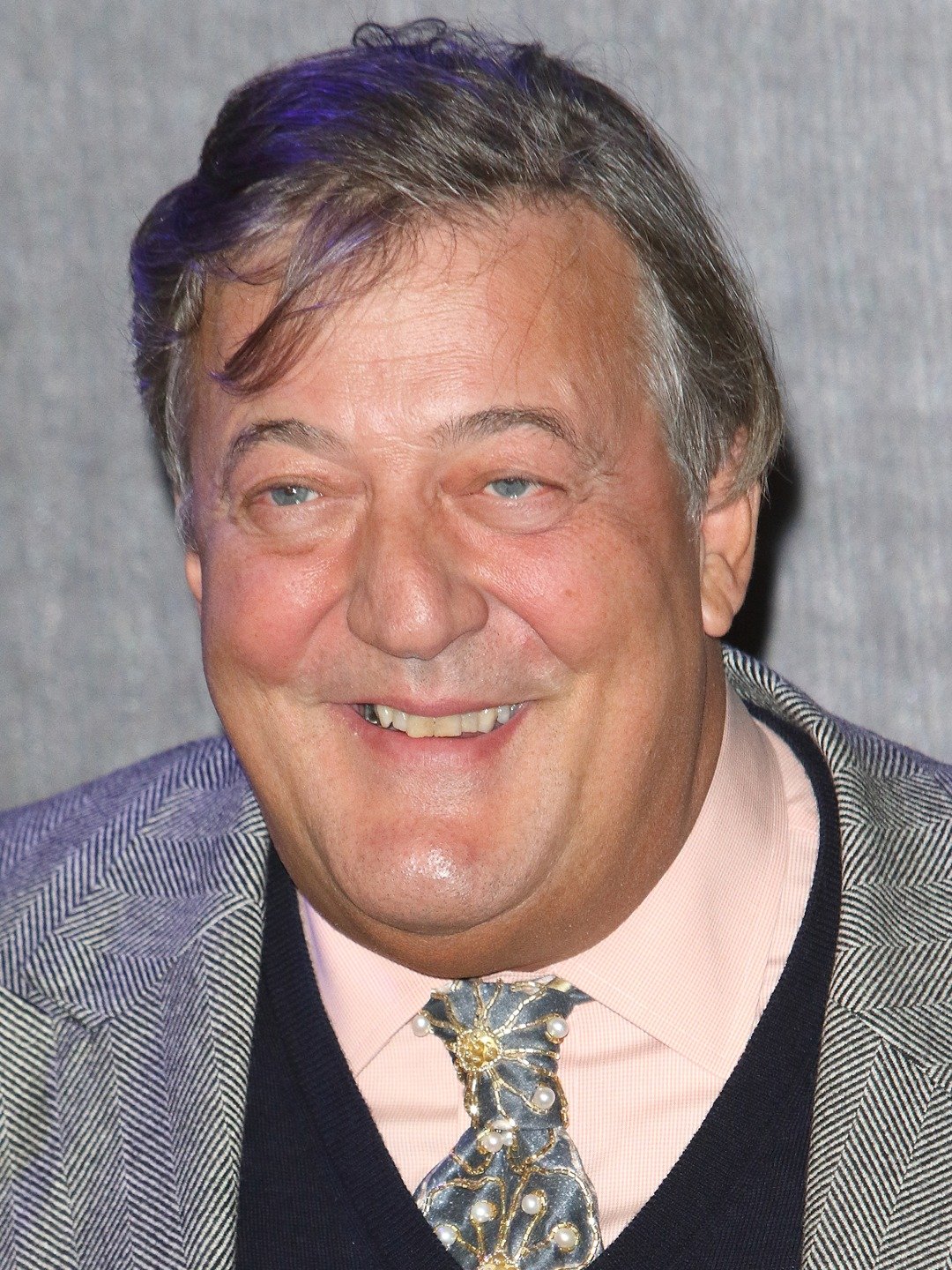 How tall is Stephen Fry?